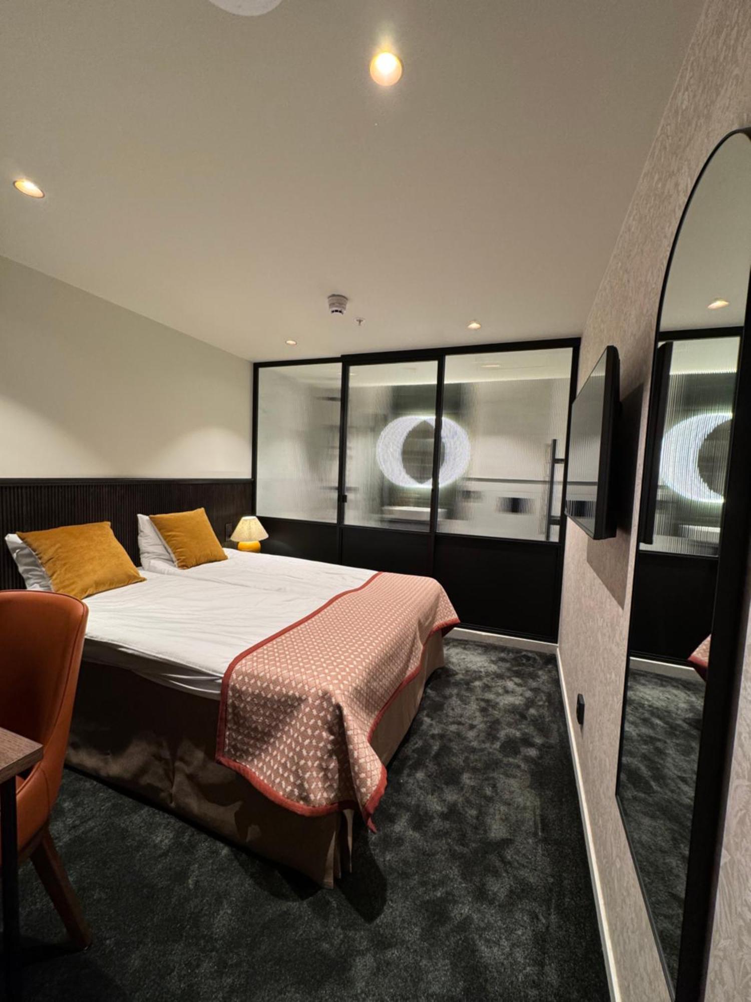 Crystal Plaza Hotel Estocolmo Habitación foto